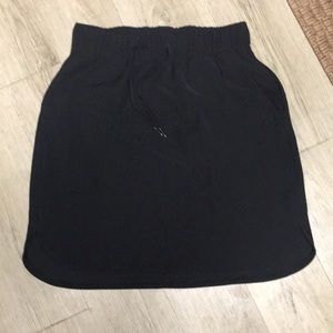 Lululemon skirt black w pockets